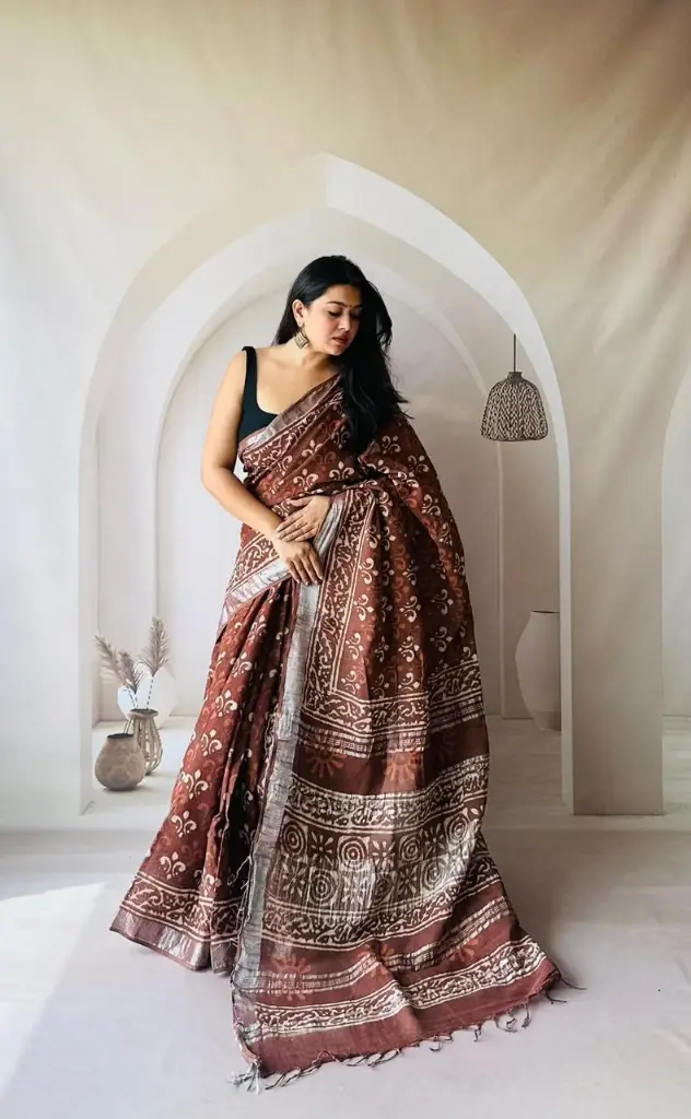Hand Block Printed Pure Linen Saree with Cotton Blouse Piece | Elegant Ethnic Wear